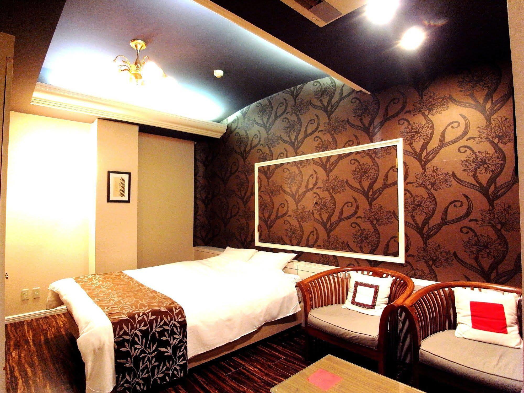 ホテル カルネヴァール 男塾ホテルグループ (Adults Only) Himeji Εξωτερικό φωτογραφία