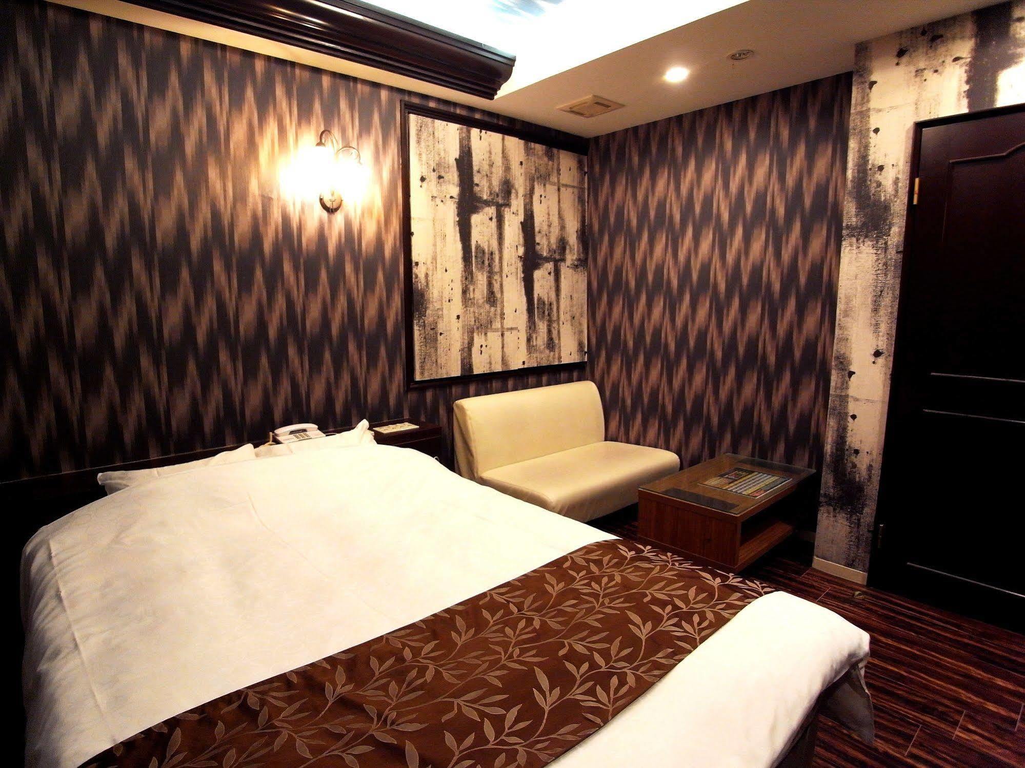 ホテル カルネヴァール 男塾ホテルグループ (Adults Only) Himeji Εξωτερικό φωτογραφία